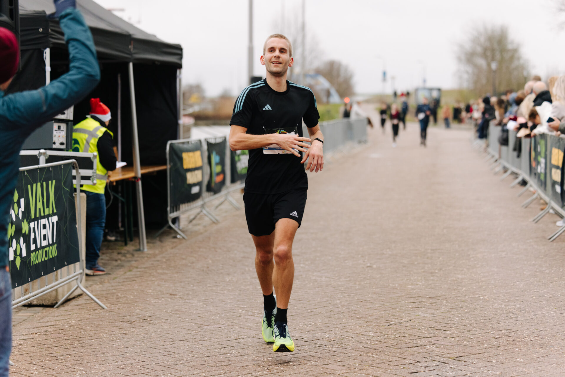 21122024_Valk Event Productions_Winter Marathon_Start Finish_LR-141